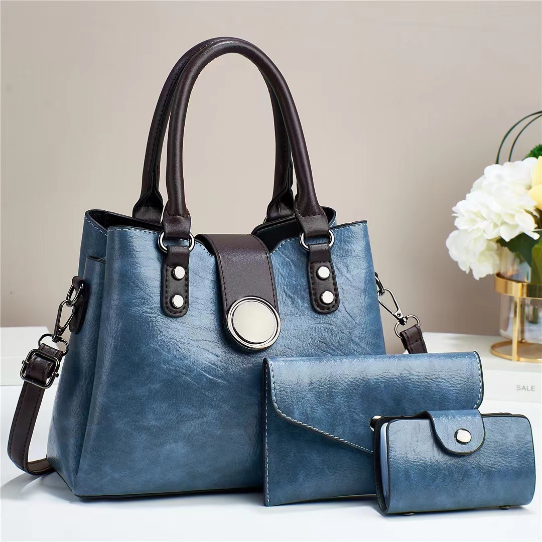 Women's Fashion Simple Large Capacity Shoulder Messenger Handbag Three-piece Set - Image 3