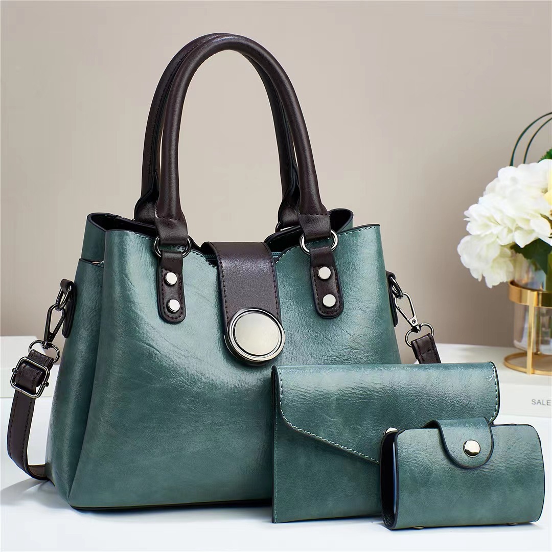 Women's Fashion Simple Large Capacity Shoulder Messenger Handbag Three-piece Set - Image 4